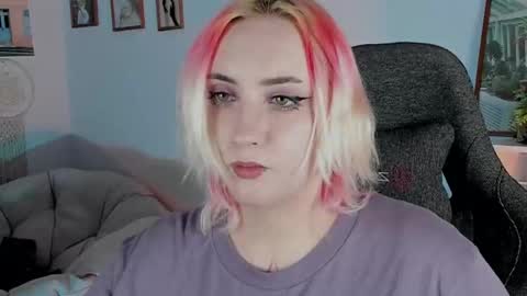 AshleyAshe  online show from 03/06/25, 05:35