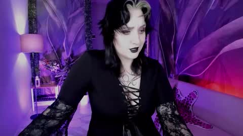 AshleyAshe  online show from 10/16/25, 10:33