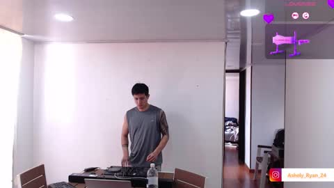 Ashley And Ryan  online show from 11/14/25, 07:23