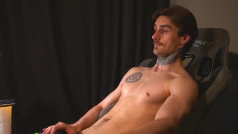 Snapshot of asher_88 chatting on 06/03/26, 02:33 Jerk Machine online show from 06/03/26, 02:33