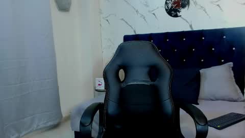   Asher  online show from 04/22/26, 08:21