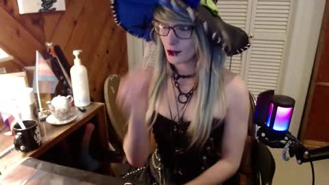 Ashley Scarlett online show from 03/11/26, 10:05