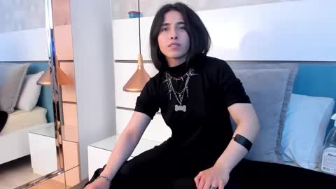 Snapshot of ashkoreh chatting on 11/02/25, 06:32 Ashkoreh online show from 11/02/25, 06:32