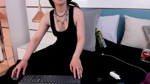 Snapshot of ashkoreh chatting on 11/22/25, 09:47 Ashkoreh online show from 11/22/25, 09:47