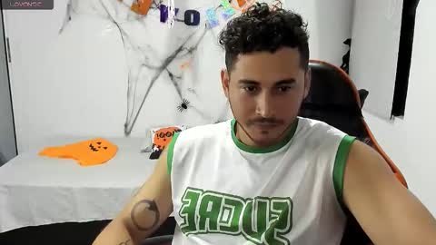 Snapshot of ashlan_king chatting on 10/27/25, 02:48 ashlan_king online show from 10/27/25, 02:48