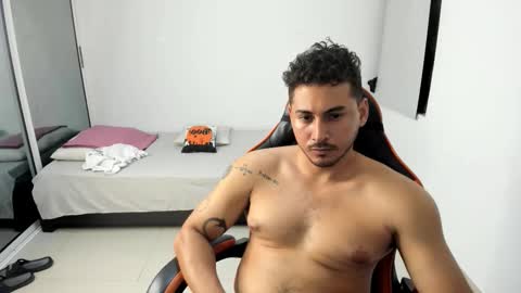 Snapshot of ashlan_king chatting on 11/24/25, 02:55 ashlan_king online show from 11/24/25, 02:55