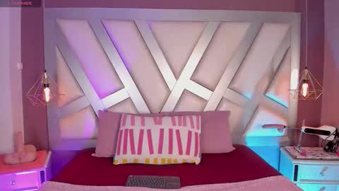 Snapshot of ashleey_bell_ chatting on 04/25/26, 12:41 Ashley online show from 04/25/26, 12:41