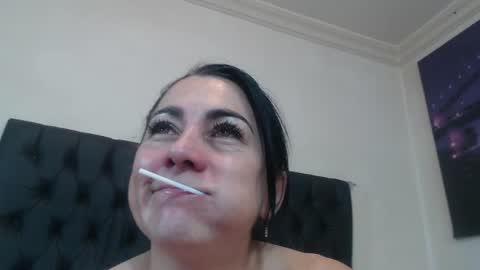 ashleey_thompson online show from 06/07/26, 08:12