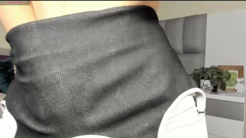 Carolina  online show from 03/06/25, 02:09