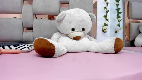 ashley_7777 online show from 01/25/25, 05:51