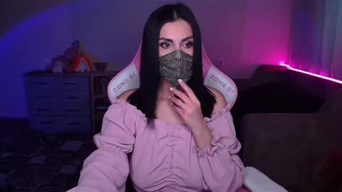   Yasmina   online show from 02/08/25, 03:52