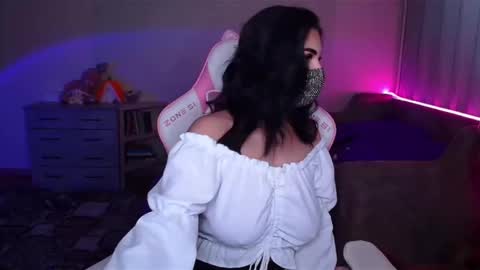   Yasmina   online show from 03/11/25, 04:10