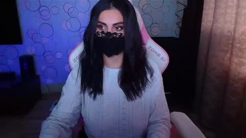   Yasmina   online show from 10/19/25, 04:24