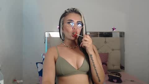 ashley__tylor online show from 01/31/25, 03:30