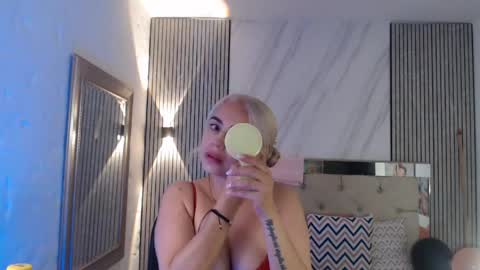 Snapshot of ashley__tylor chatting on 05/20/26, 12:22 ashley__tylor online show from 05/20/26, 12:22