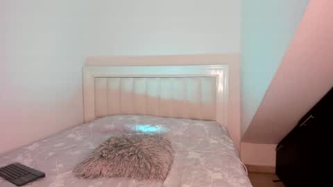 Snapshot of ashley_blair chatting on 12/10/24, 09:54 ashley_blair online show from 12/10/24, 09:54