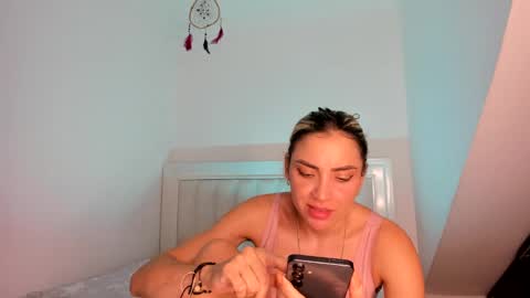 Snapshot of ashley_blair chatting on 12/11/24, 01:05 ashley_blair online show from 12/11/24, 01:05