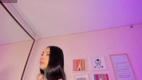 ashley_blum_ online show from 04/22/26, 12:07