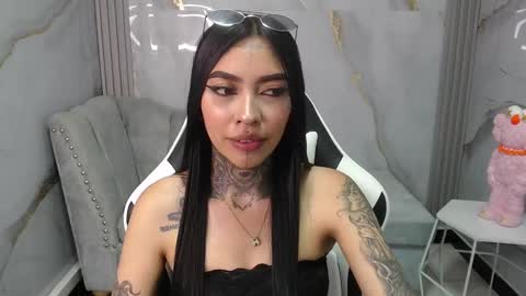 Snapshot of ashley_blum_v chatting on 10/02/25, 08:16 ashley_blum_v online show from 10/02/25, 08:16