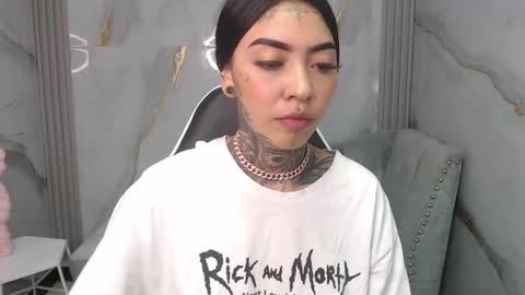 Snapshot of ashley_blum_v chatting on 11/01/25, 08:11 ashley_blum_v online show from 11/01/25, 08:11