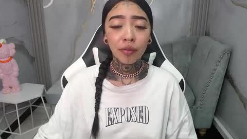 Snapshot of ashley_blum_v chatting on 11/07/25, 10:21 ashley_blum_v online show from 11/07/25, 10:21