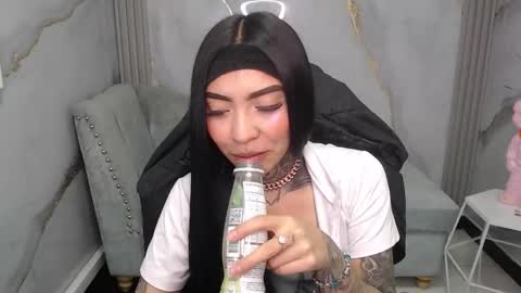 Snapshot of ashley_blum_v chatting on 12/13/25, 08:58 ashley_blum_v online show from 12/13/25, 08:58