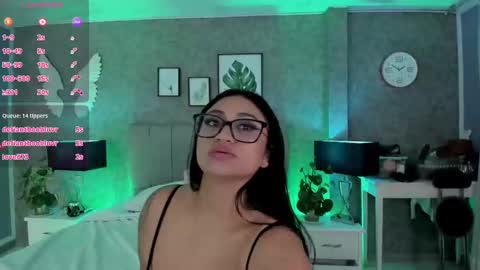 Snapshot of ashley_bruche chatting on 03/04/25, 05:34 Ashleyy online show from 03/04/25, 05:34