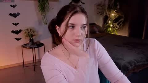   online show from 10/28/25, 07:45