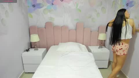 ASHLEY online show from 04/13/26, 01:44