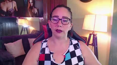 Snapshot of ashley_prg2 chatting on 09/24/25, 04:38 Ashley online show from 09/24/25, 04:38