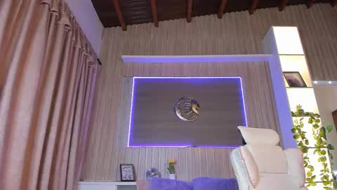 Snapshot of ashley_secret_ chatting on 03/27/26, 11:48 ashley_secret_ online show from 03/27/26, 11:48