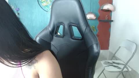 Snapshot of ashley_tattoo chatting on 02/16/25, 11:37 ashley online show from 02/16/25, 11:37