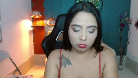Snapshot of ashley_tattoo chatting on 02/19/25, 03:28 ashley online show from 02/19/25, 03:28