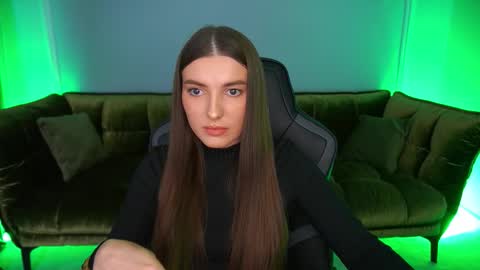 ashleybaee online show from 10/29/25, 01:02