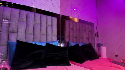 Snapshot of ashleycampbell_ chatting on 01/06/25, 04:58 Ashley online show from 01/06/25, 04:58