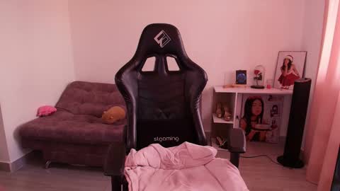 Ashley online show from 10/21/25, 07:58