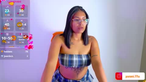 Snapshot of ashleygzles chatting on 12/16/25, 10:37 Ashley online show from 12/16/25, 10:37