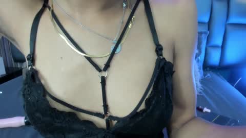 AshleyHill online show from 02/05/25, 06:35