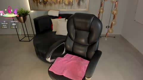 Ashley Jhonson  online show from 04/24/26, 12:02