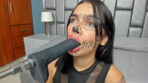 ASHLEY  My schedule 600 - 1400 GMT -5 online show from 10/19/25, 04:57