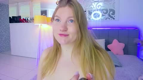 AshleyJonse online show from 11/16/25, 05:57