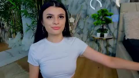 Snapshot of ashleykartter chatting on 07/19/26, 12:47 Ashley online show from 07/19/26, 12:47