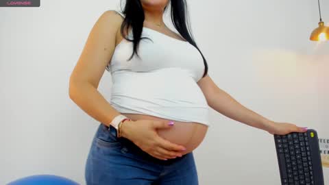 Ashley knight online show from 12/02/24, 10:01