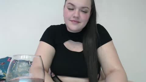 Snapshot of ashleyrosee_ chatting on 01/11/25, 11:35 Anite online show from 01/11/25, 11:35