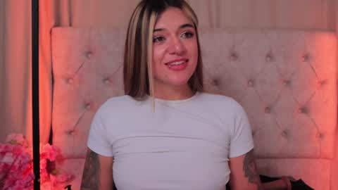 Ashley Lauren online show from 02/07/25, 09:58