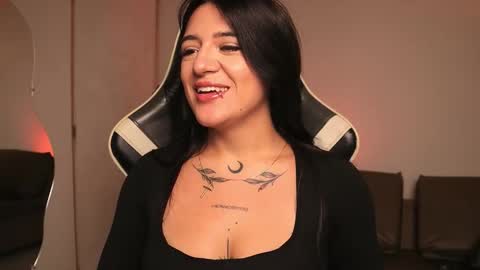 Ashley Lauren online show from 03/03/26, 07:53