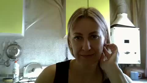 Snapshot of ashleyxhoney chatting on 09/16/25, 06:36 AshleyXHoney online show from 09/16/25, 06:36