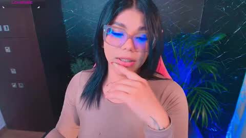 Ashleyy18   online show from 11/12/25, 01:39