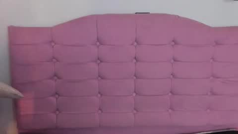 kylie online show from 09/26/25, 01:42