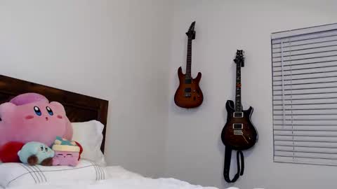 Ashley Love online show from 11/12/25, 06:58